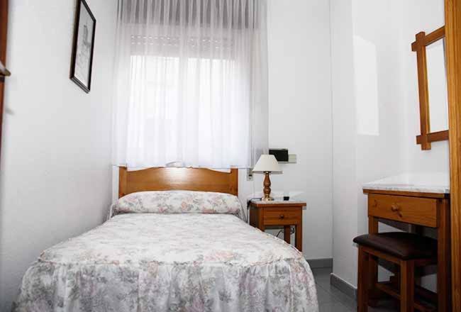 帕伦西亚 Hostal 3 De Noviembre酒店 外观 照片